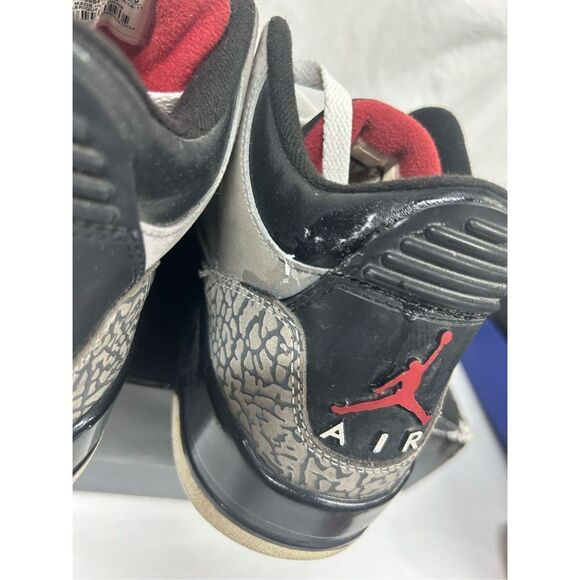 Size 11 - Jordan 3 Retro Stealth 2011 - Picture 6 of 8